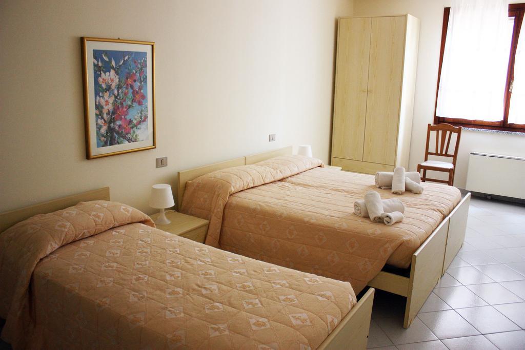 Hotel La Pineta 阿尔博里亚 客房 照片