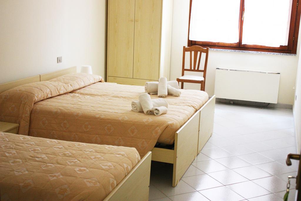 Hotel La Pineta 阿尔博里亚 外观 照片