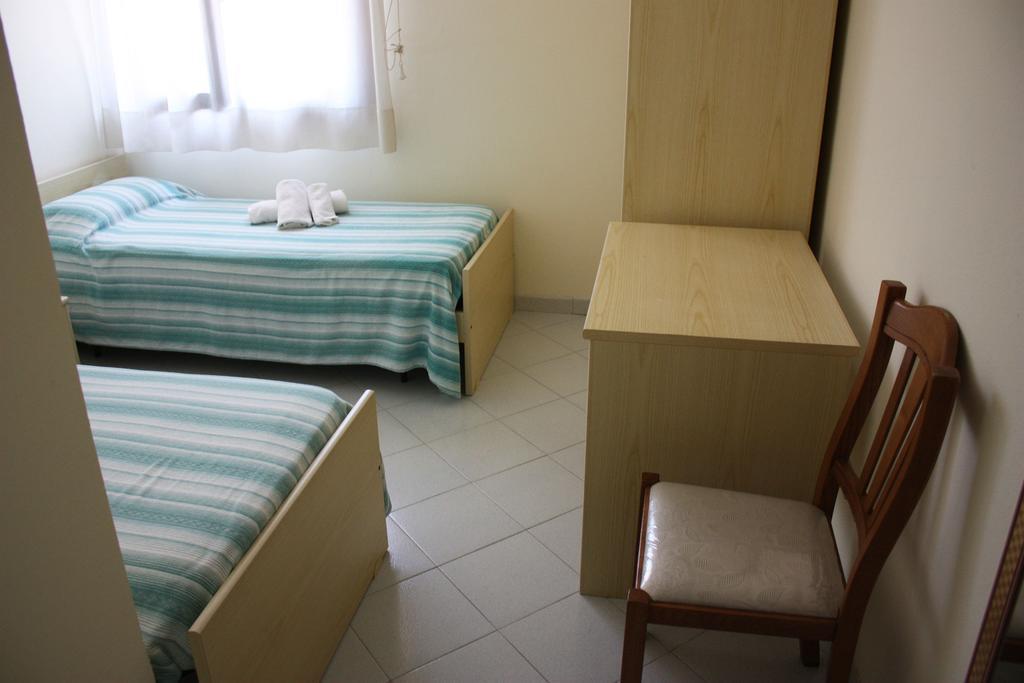 Hotel La Pineta 阿尔博里亚 外观 照片