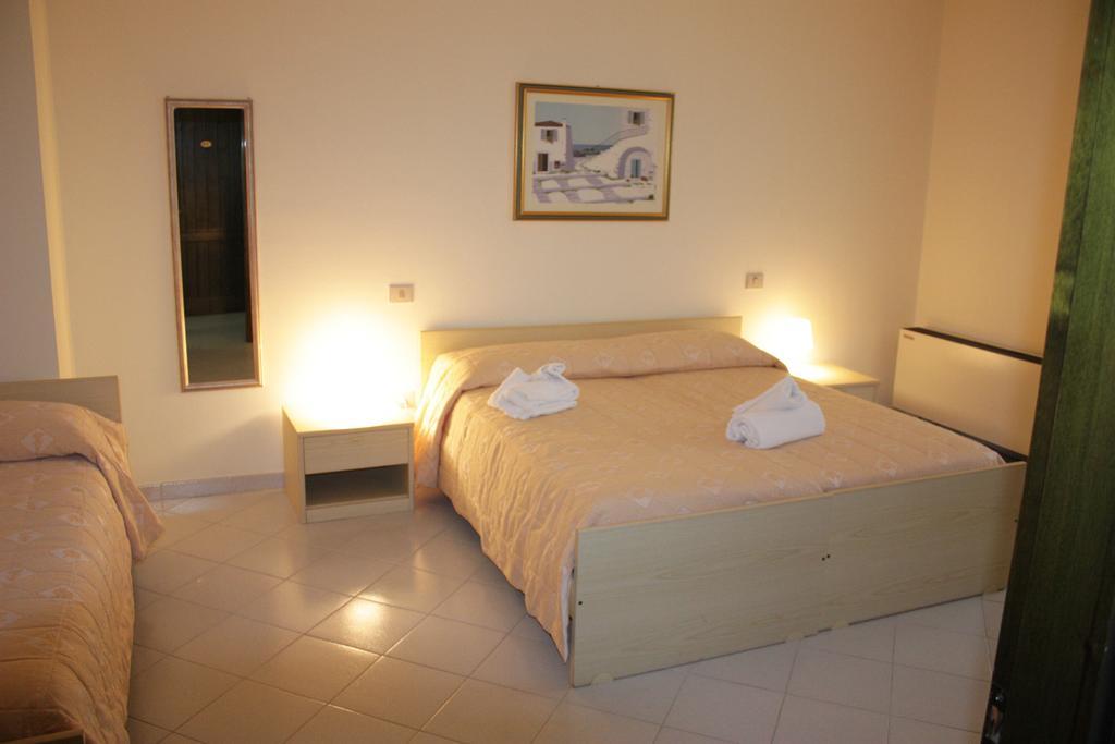 Hotel La Pineta 阿尔博里亚 外观 照片