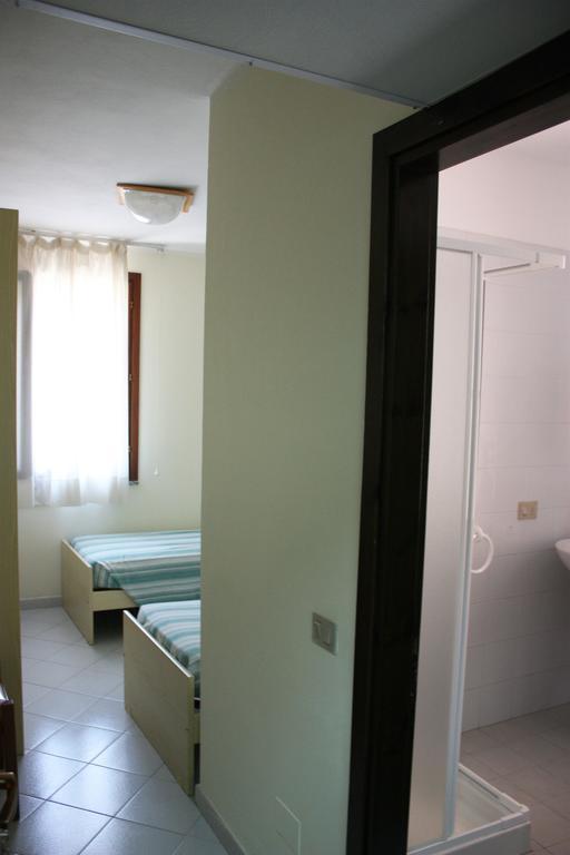 Hotel La Pineta 阿尔博里亚 外观 照片